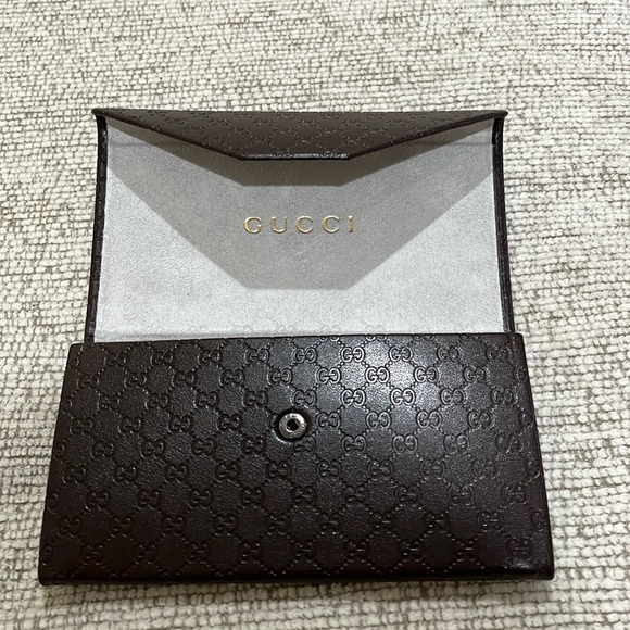 Gucci sunglasses foldable hard case - Picture 1 of 5